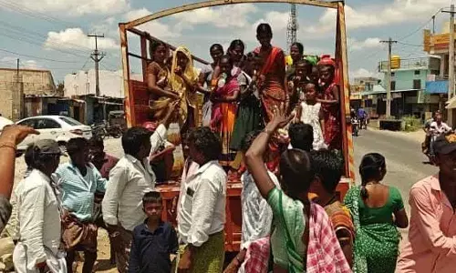 Residents of Sulvai and Virupapuram villages migrating to Raichur for livelihood