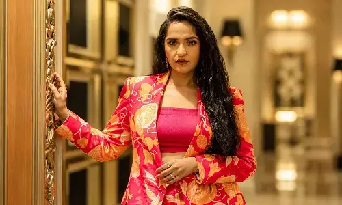 Asees Kaur says ‘Russ Jana’ explores tender, vulnerable side of love Asees Kaur says ‘Russ Jana’ explores tender, vulnerable side of love