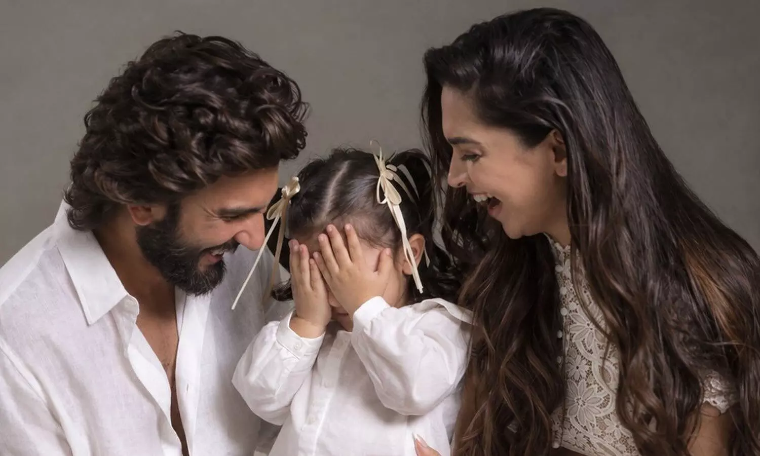 Deepika, Ranveer welcome baby girl Deepika, Ranveer welcome baby girl