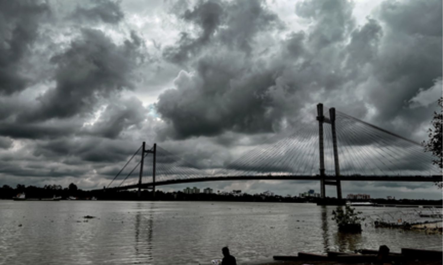 West Bengal Faces Heavy Rain Alert as Bay System Intensifies