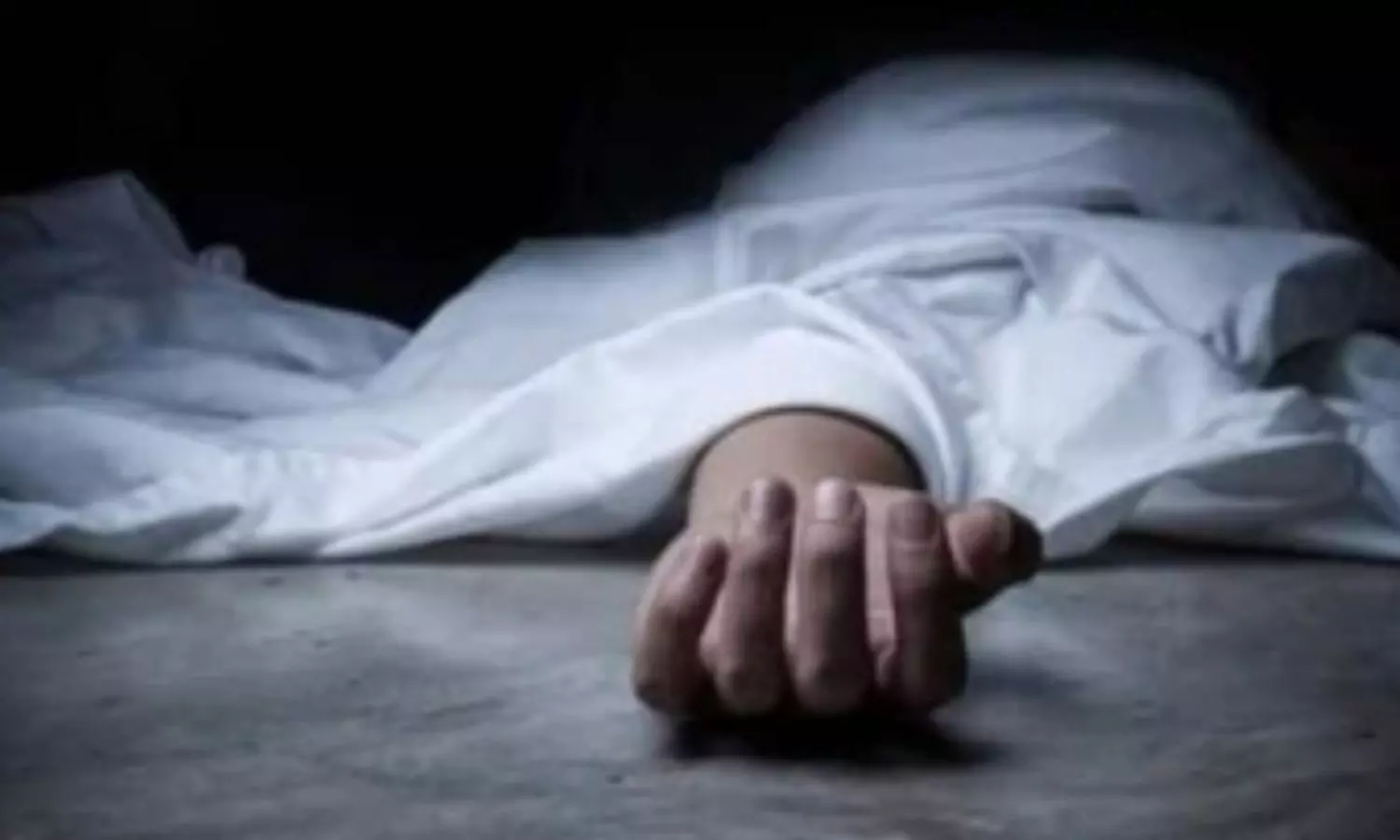 unfortunate incident, a man allegedly beat his wife to death following a family dispute and later died by suicide unfortunate incident, a man allegedly beat his wife to death following a family dispute and later died by suicide
