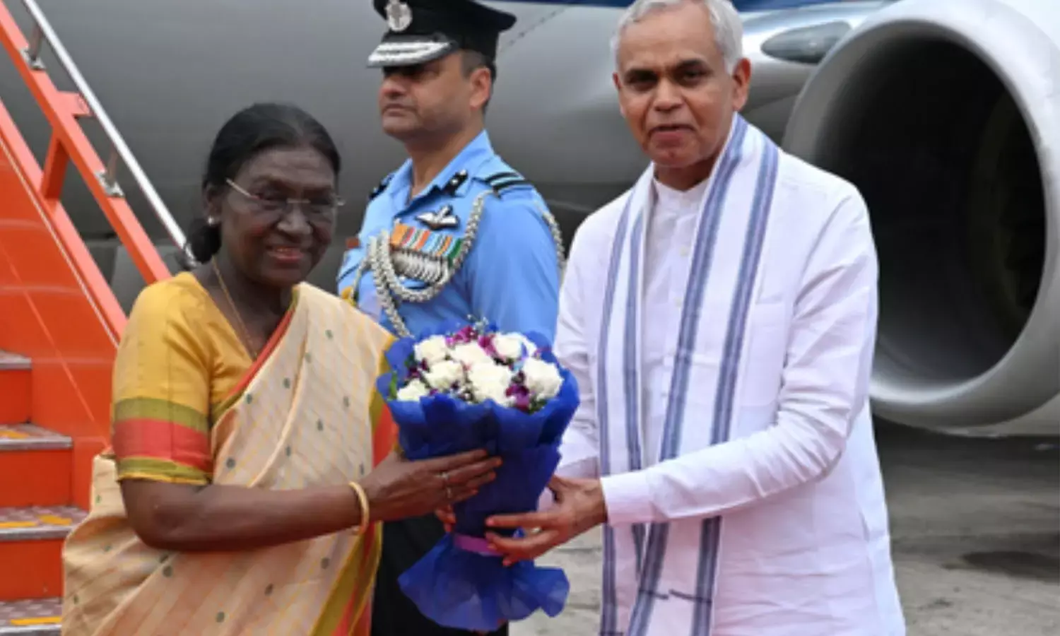 President Droupadi Murmu arrived in Gujarat President Droupadi Murmu arrived in Gujarat
