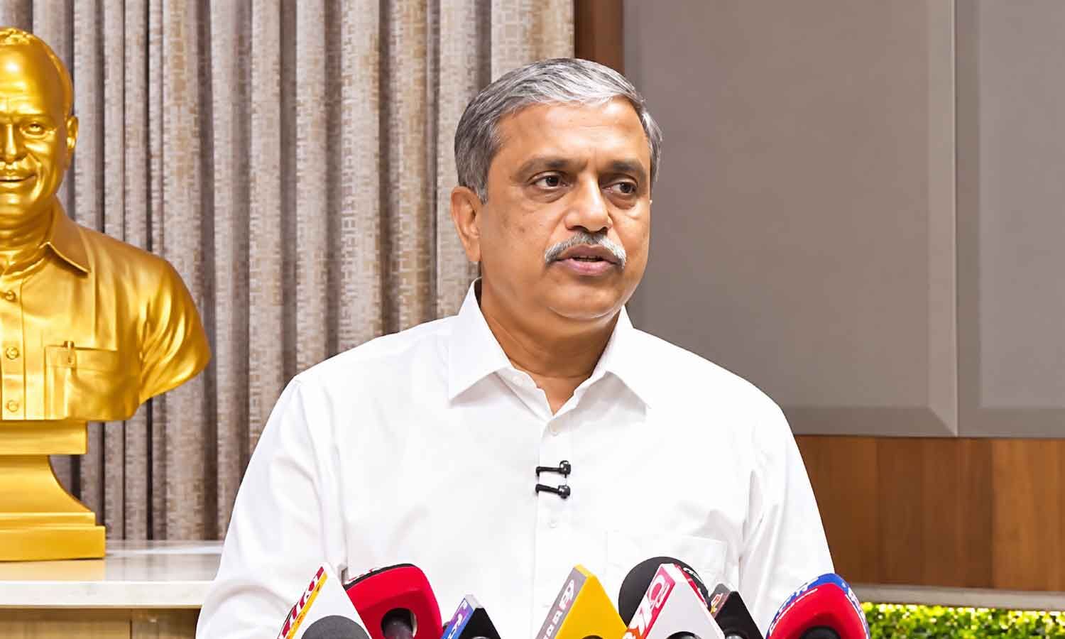 YSRCP Demands Lokesh Resignation, CBI Probe Into DSC