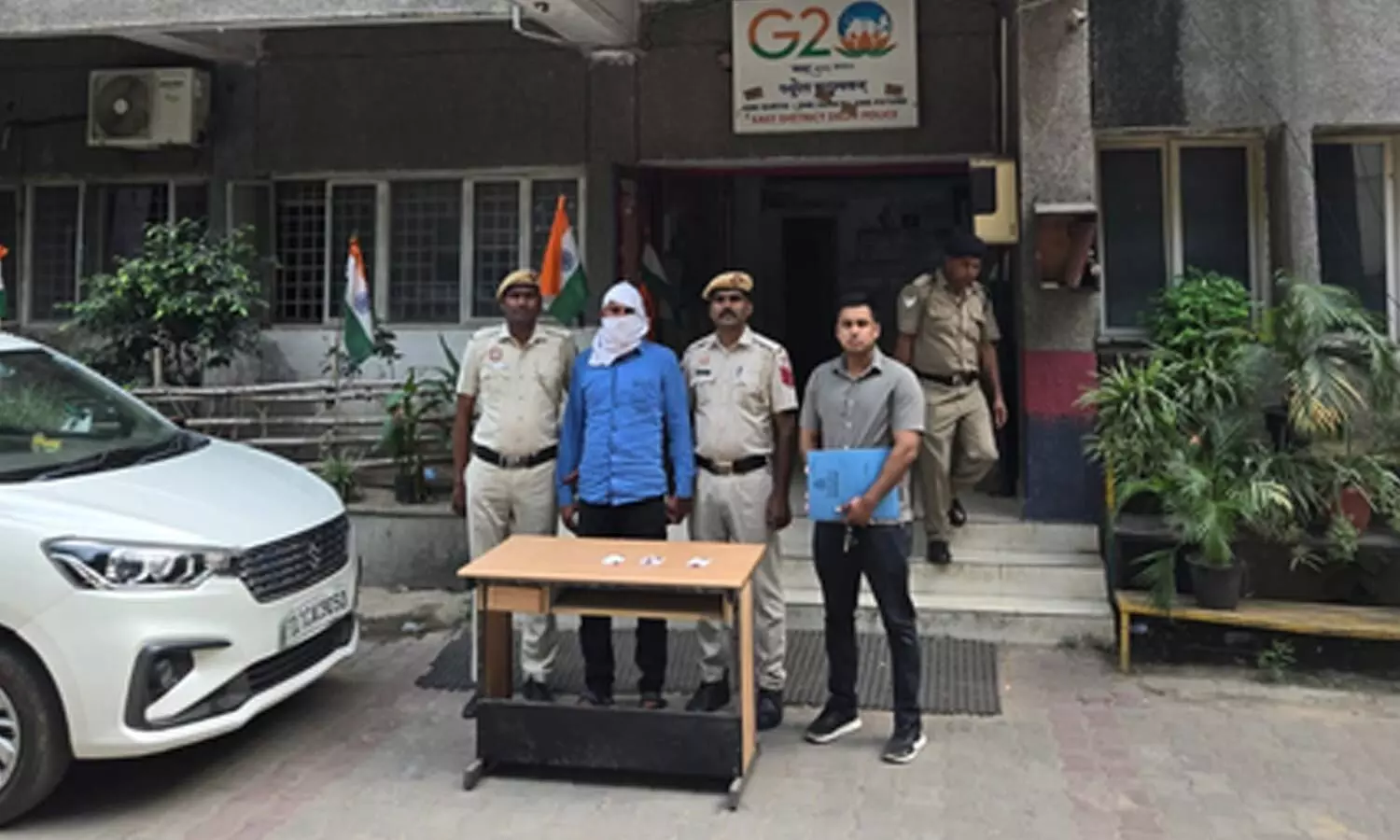 Delhi: ATM fraudster arrested in Mayur Vihar; three cards recovered Delhi: ATM fraudster arrested in Mayur Vihar; three cards recovered