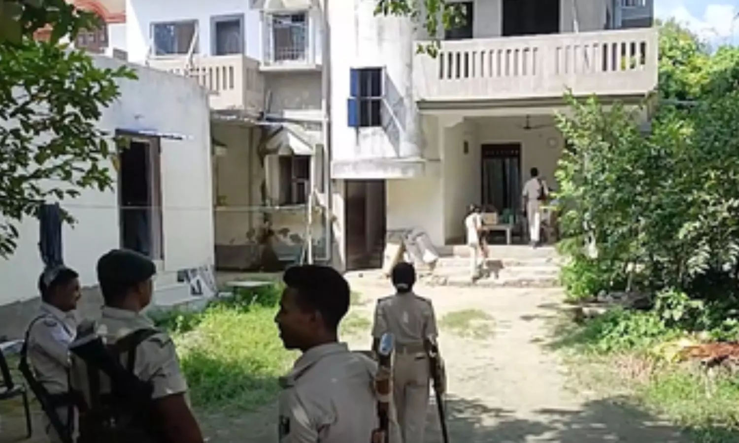 Economic Offences Unit (EOU) of Bihar police on Tuesday conducted simultaneous searches Economic Offences Unit (EOU) of Bihar police on Tuesday conducted simultaneous searches