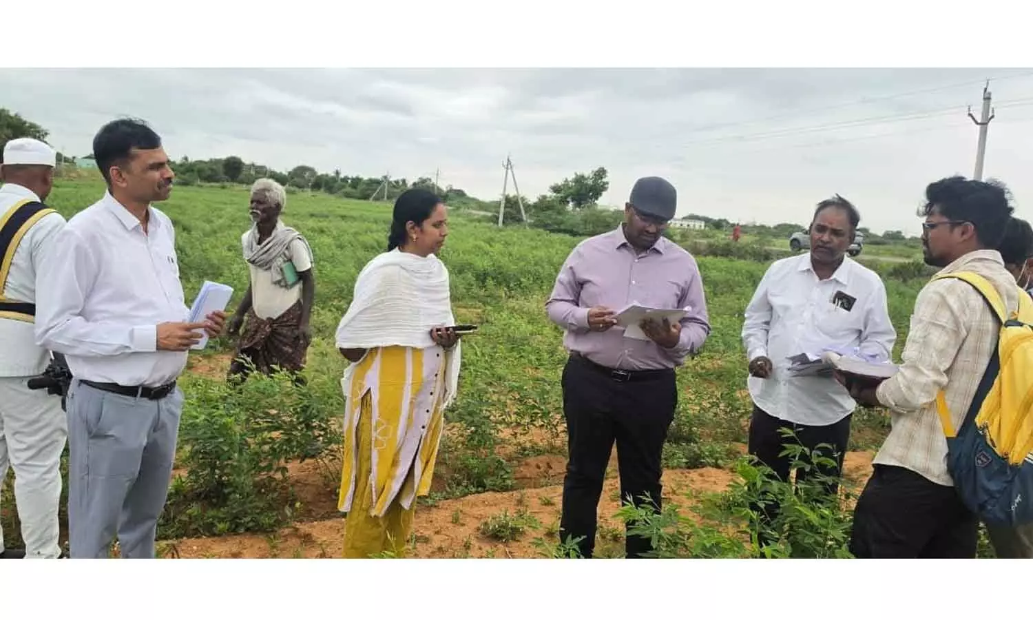 Jt Collector inspects Mavaturu and Nagaluru villages Jt Collector inspects Mavaturu and Nagaluru villages
