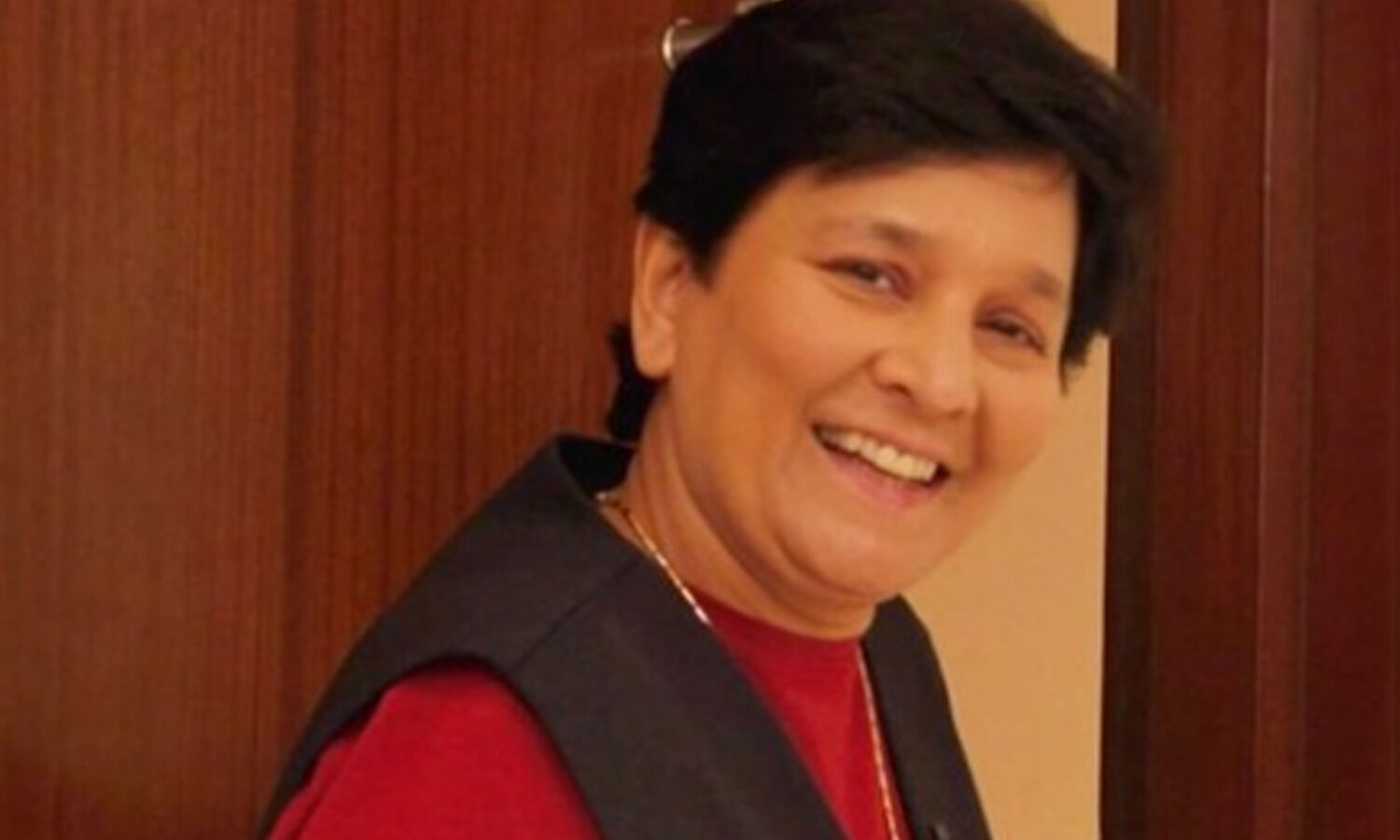 Falguni Pathak Releases New One-Hour Garba Album for Navratri