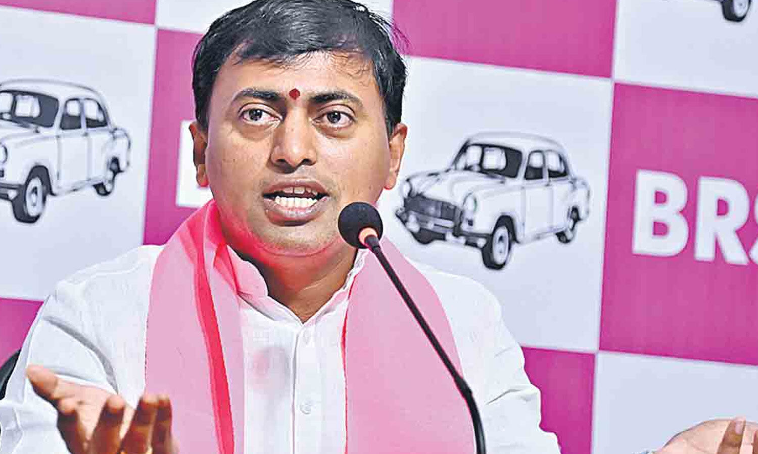 BRS Leader Rakesh Reddy Slams Congress Over Employee Delays
