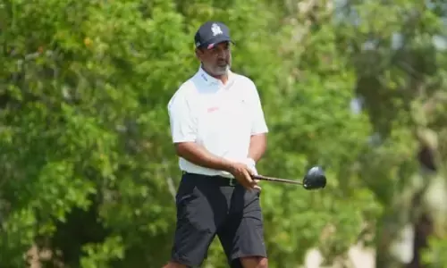 Shiv Kapur followed up his stunning opening round with a composed three-under 69