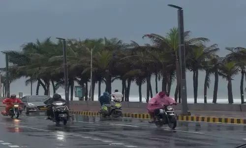 Heavy rains disrupts normal life in Vizianagaram Heavy rains disrupts normal life in Vizianagaram