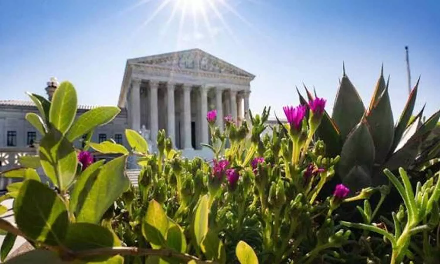 Trump administration asks the Supreme Court to allow quick third-country deportations to continue Trump administration asks the Supreme Court to allow quick third-country deportations to continue