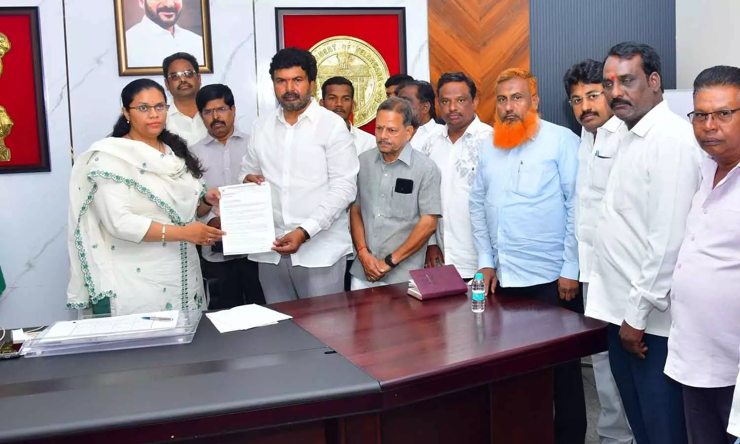 DCC chief seeks protection of Muslim graveyards, Waqf lands DCC chief seeks protection of Muslim graveyards, Waqf lands