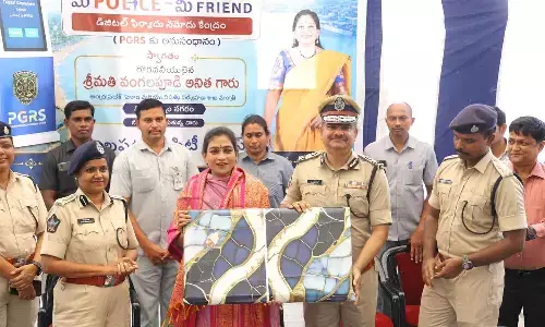 Home Minister Vangalapudi Anitha inaugurating the ‘Mee Police..Mee Friend’ (your police, your friend) digital e-complaint kiosk at the railway station in Visakhapatnam on Saturday