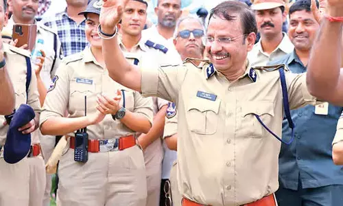 CP thanks people, cops for peaceful Ganesh immersion