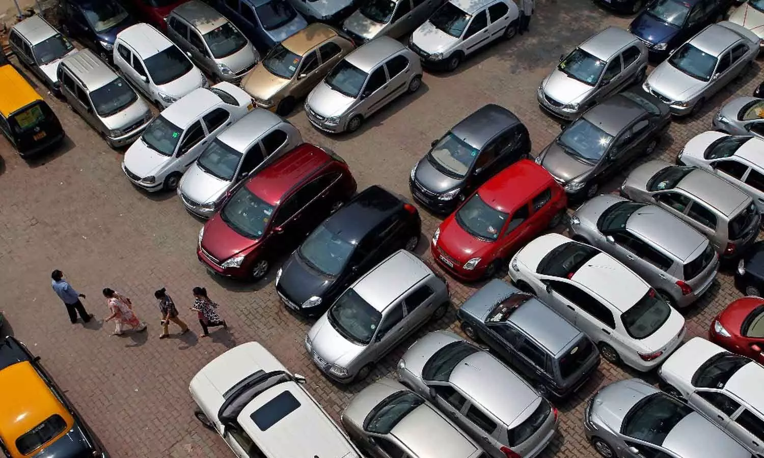 Dues to MCD from parking from operators cross Rs 80 cr Dues to MCD from parking from operators cross Rs 80 cr
