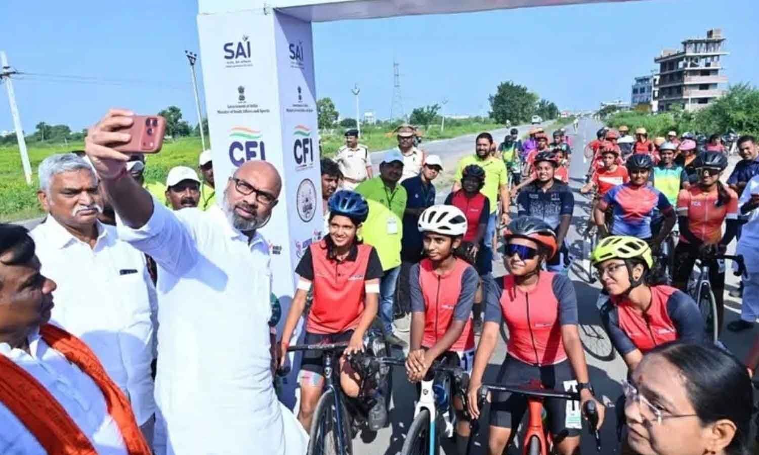 Arvind Dharmapuri Flags Off Asmita Road Cycling Championship