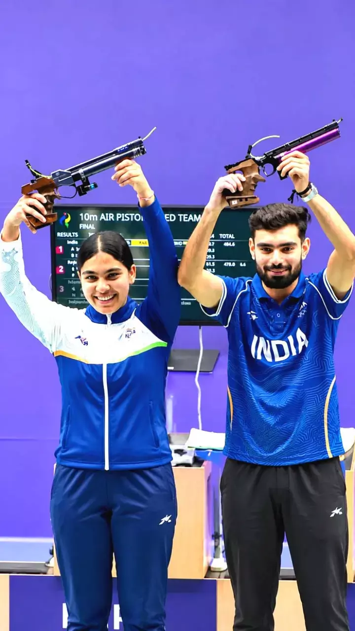 Meet Kamaljeet & Suruchi Singh Who Won 10m Air Pistol Mixed Team