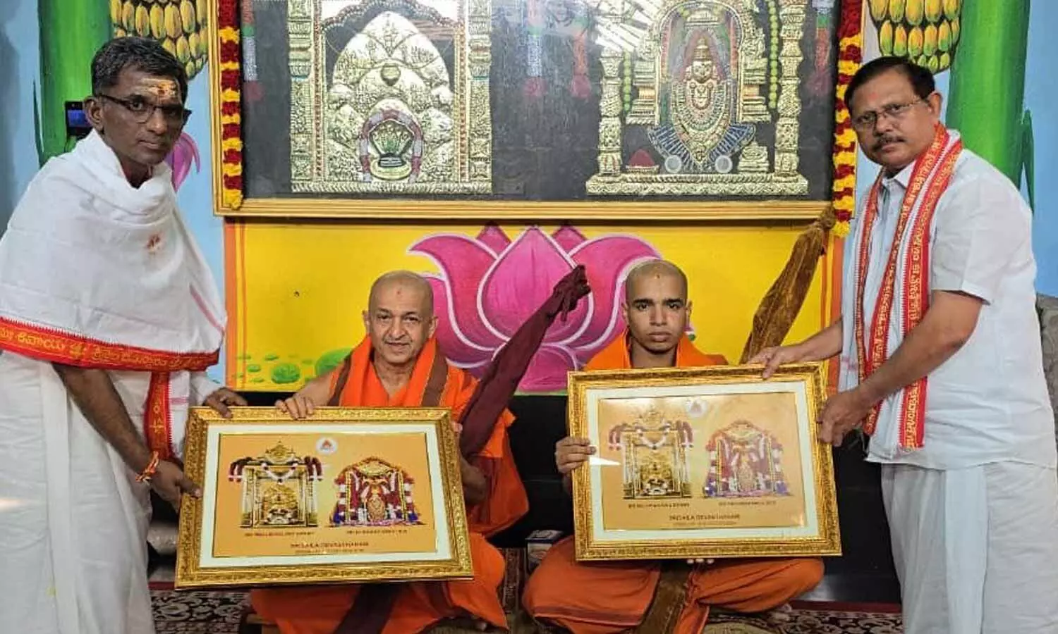 Pejawar Math seers offer special prayers at Srisailam temple Pejawar Math seers offer special prayers at Srisailam temple