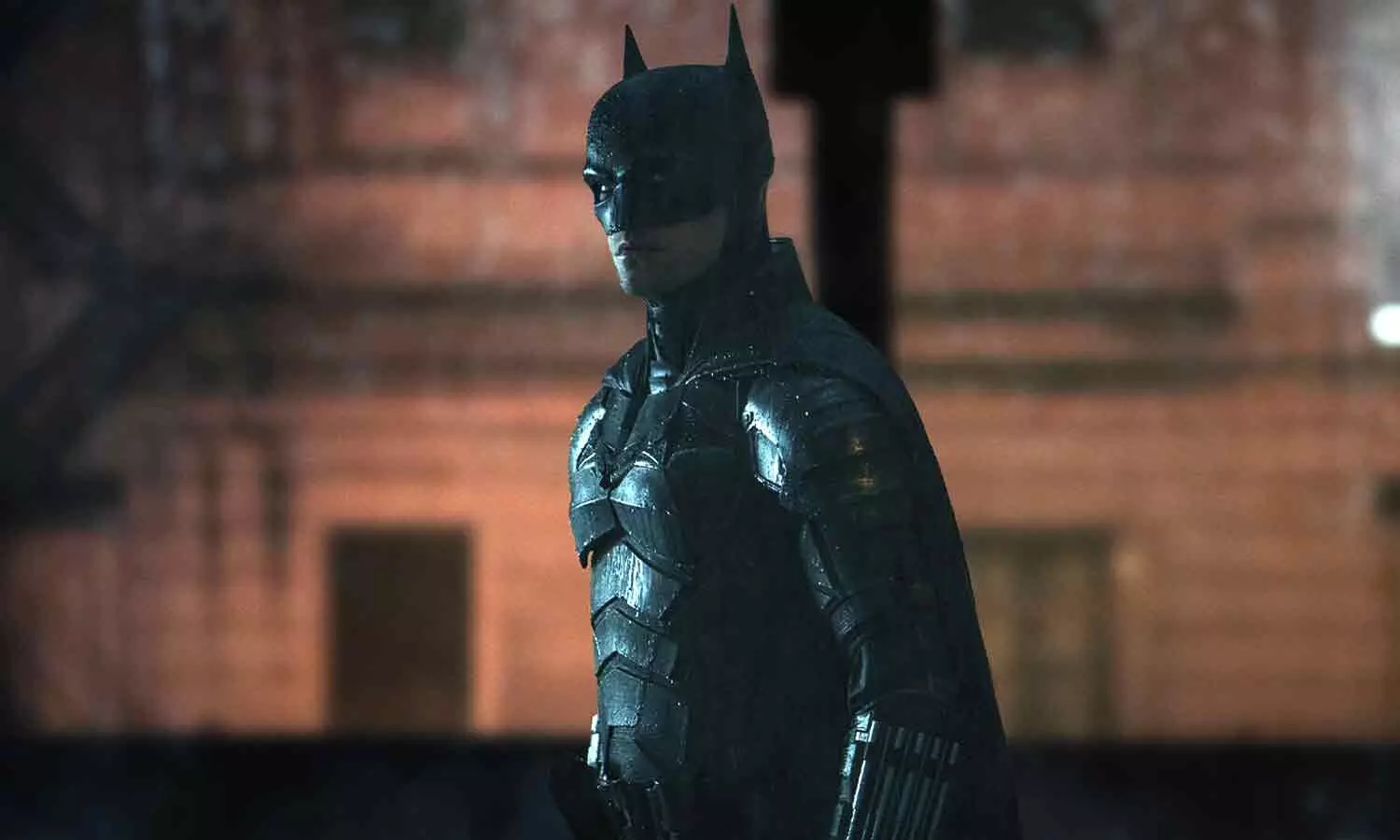 Robert Pattinson thinks his Batman will find it tough to interact with other DC Universe characters Robert Pattinson thinks his Batman will find it tough to interact with other DC Universe characters
