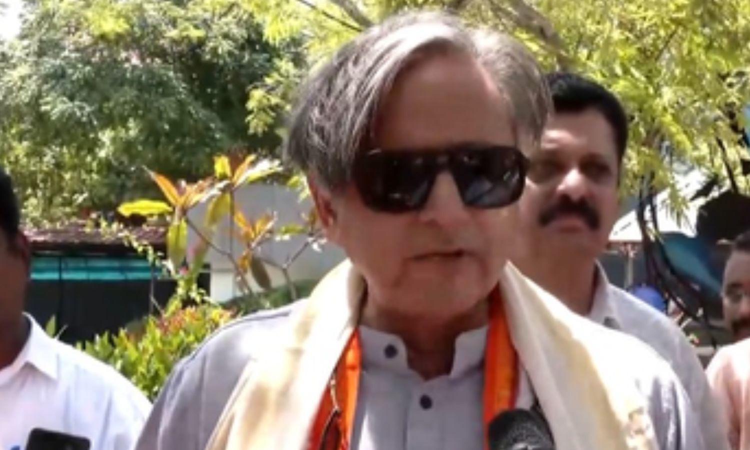 Tharoor Says SIR Row Threatens Citizens’ Voting Rights