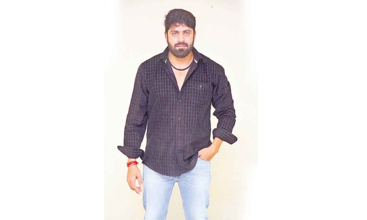 Actor Shiraz Mehdi seeks theatre access for small Telugu films