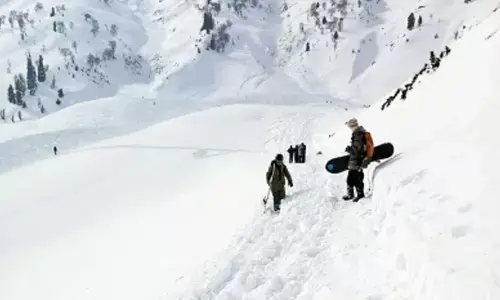 Nepal Avalanche, Himlung Base Camp, Manang District, Nepal Rescue Operation, Himalayan Disaster