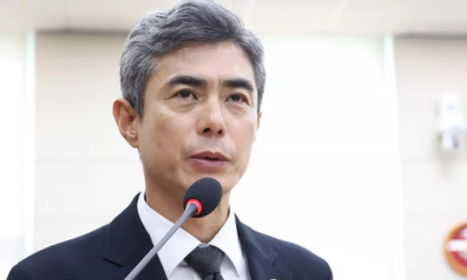 South Korean Defence Minister Kang Shin-chul South Korean Defence Minister Kang Shin-chul