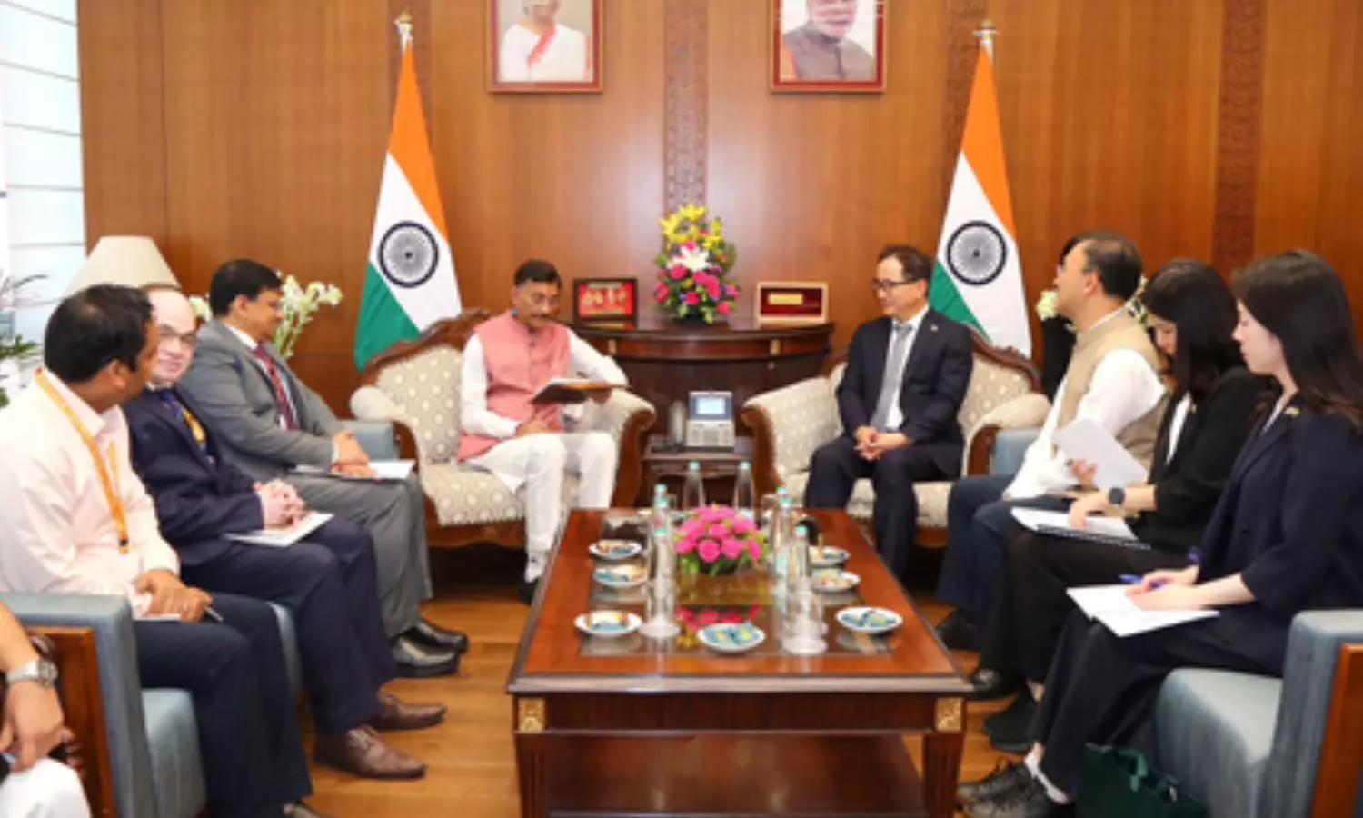 India and South Korea on Tuesday reaffirmed the close and growing defence ties between the two countries India and South Korea on Tuesday reaffirmed the close and growing defence ties between the two countries