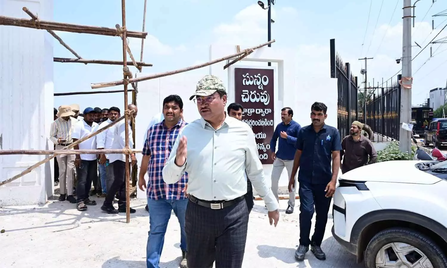 HYDRAA Commissioner AV Ranganath inspecting development and beautification works at Sunnam Cheruvu in Borabanda HYDRAA Commissioner AV Ranganath inspecting development and beautification works at Sunnam Cheruvu in Borabanda