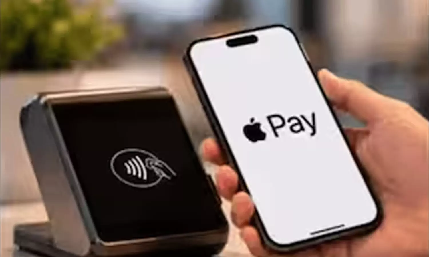 Apple Pay arrives in India, Axis Bank named first partner Apple Pay arrives in India, Axis Bank named first partner