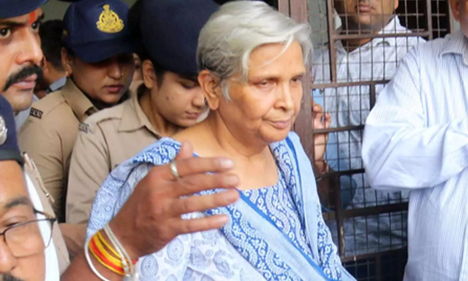 Twisha Sharma case: MP High Court directs ex-judge Giribala to remove dowry reference from bail plea Twisha Sharma case: MP High Court directs ex-judge Giribala to remove dowry reference from bail plea