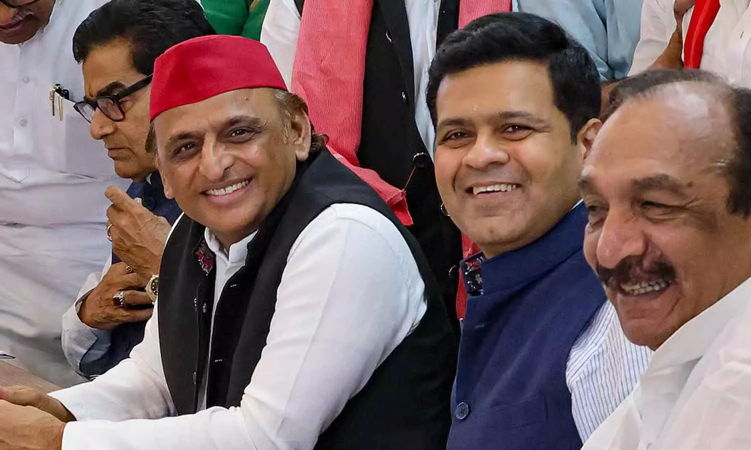 Nathwanis’ political journey: Father backed by NDA, son fielded by SP Nathwanis’ political journey: Father backed by NDA, son fielded by SP