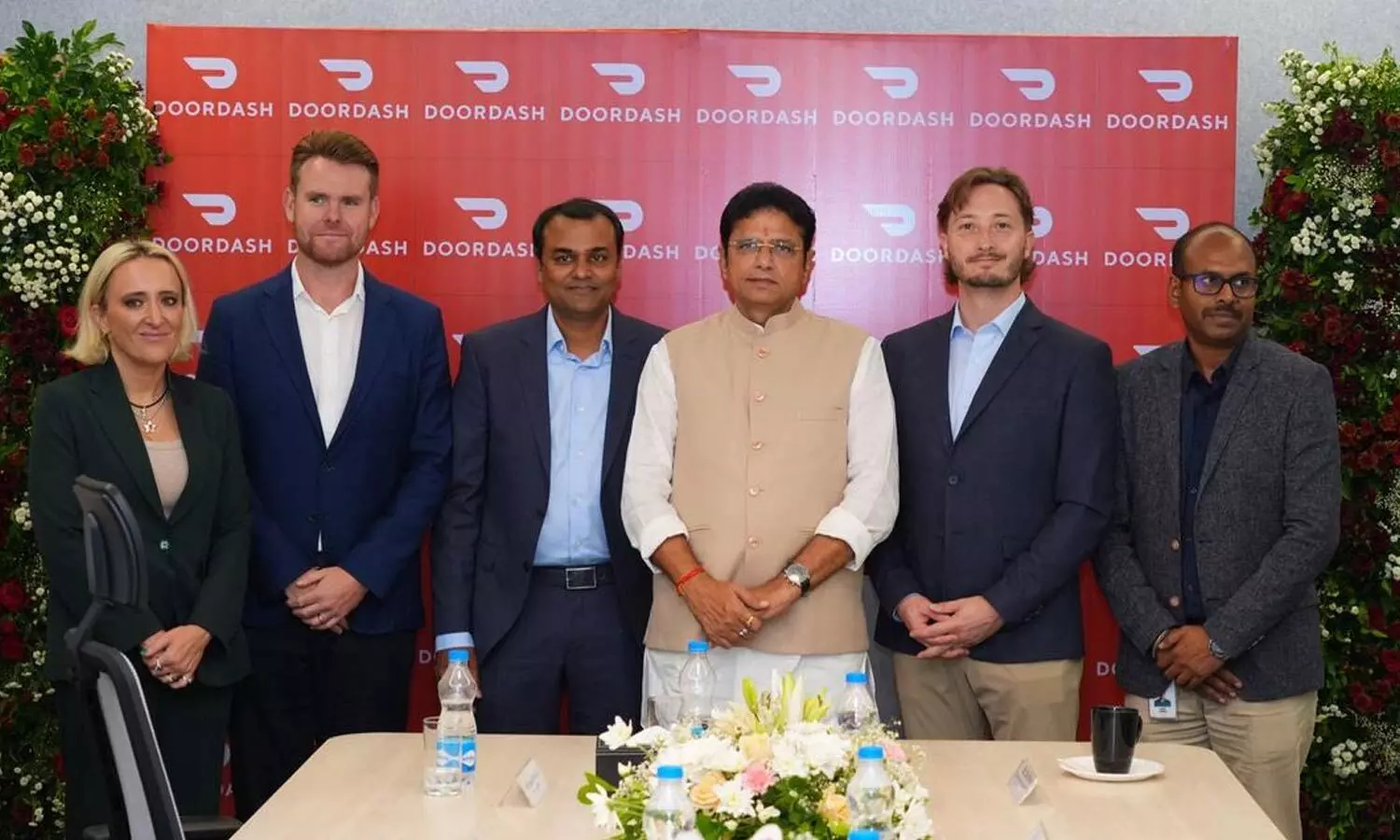 D. Sridhar Babu, IT Minister of Telangana with officials of DoorDash In Hyderabad on Wednesday D. Sridhar Babu, IT Minister of Telangana with officials of DoorDash In Hyderabad on Wednesday