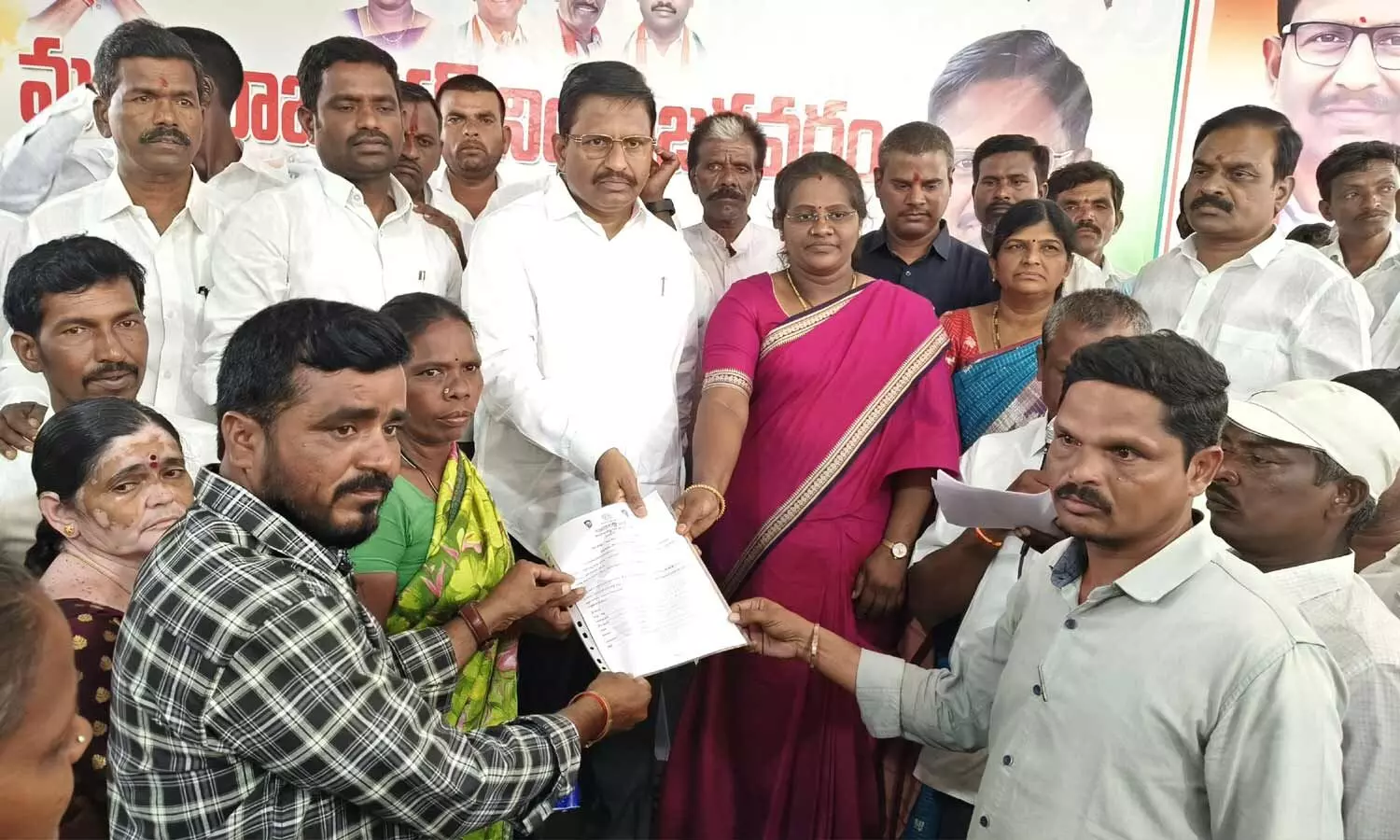 Yennam Srinivas distributes Indiramma housing papers to beneficiaries Yennam Srinivas distributes Indiramma housing papers to beneficiaries