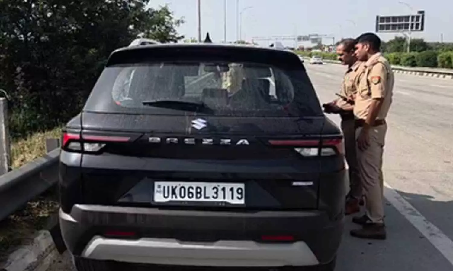 Missing UP doctor found dead in car on Eastern Peripheral Expressway in Ghaziabad Missing UP doctor found dead in car on Eastern Peripheral Expressway in Ghaziabad