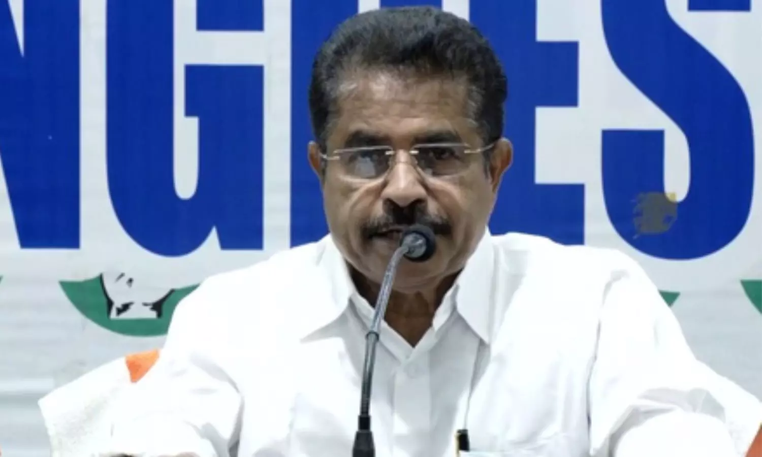 Serious differences have emerged within Keralas ruling Congress-led UDF Serious differences have emerged within Keralas ruling Congress-led UDF