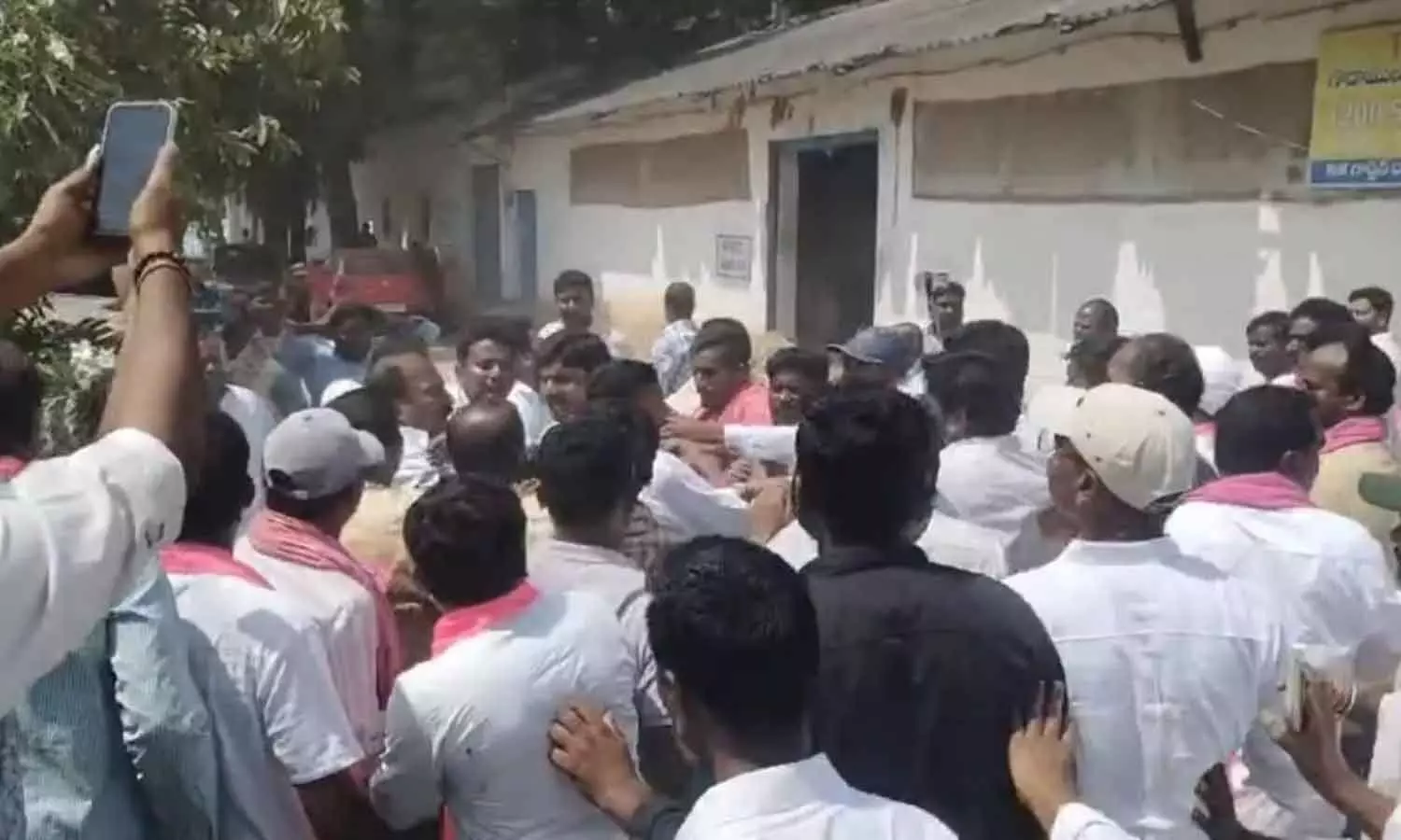 BRS BC meeting turns chaotic in Peddapalli BRS BC meeting turns chaotic in Peddapalli