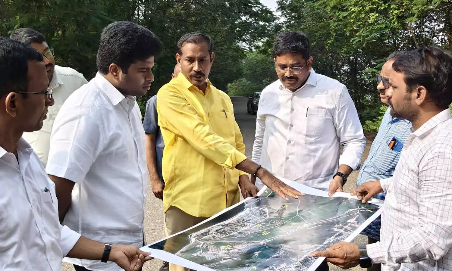 Gajuwaka MLA Palla Srinivasa Rao, district Collector Abhishikth Kishore and others during field visit in Visakhapatnam Gajuwaka MLA Palla Srinivasa Rao, district Collector Abhishikth Kishore and others during field visit in Visakhapatnam