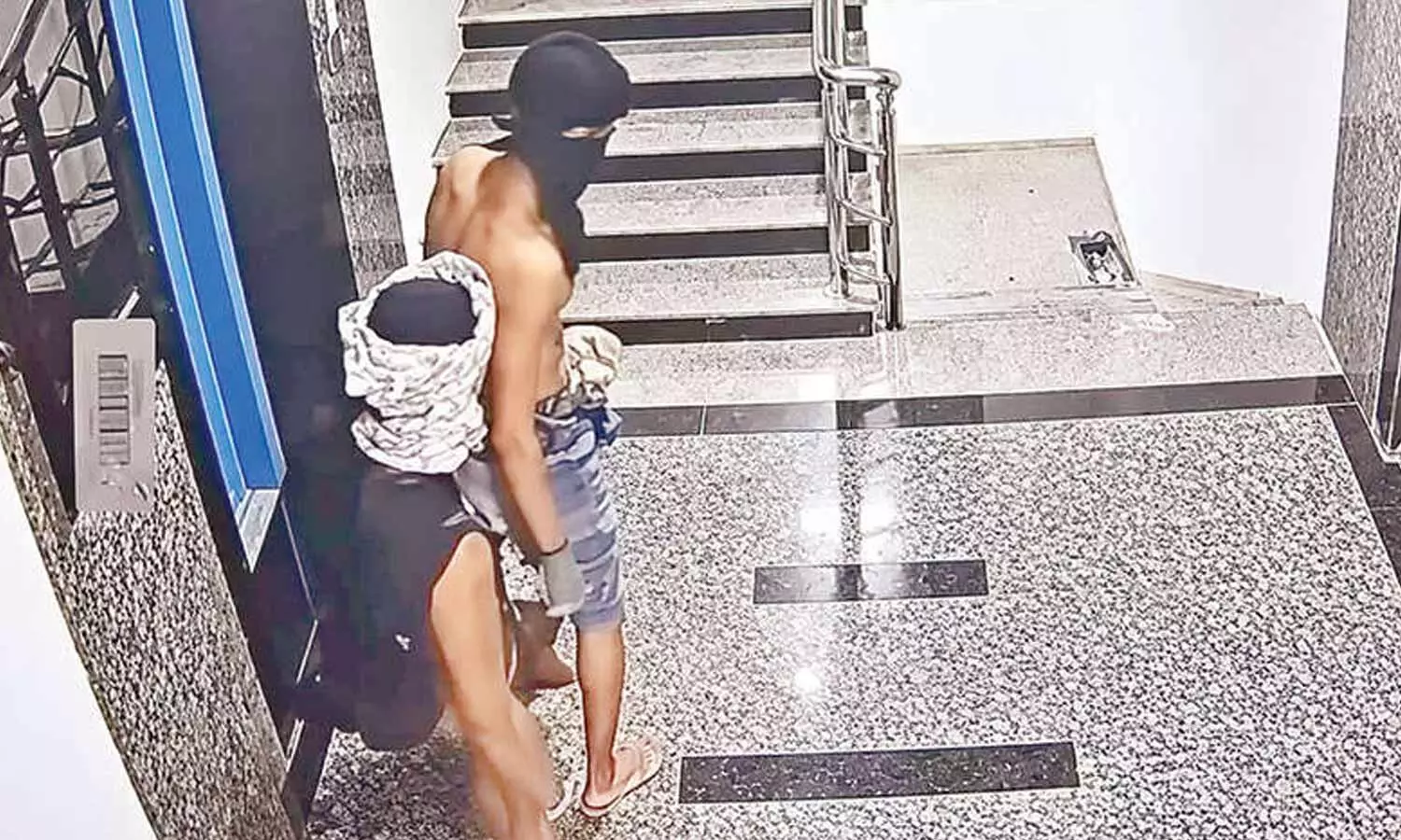 ‘Chaddi gang’ strikes again; decamps with gold and cash ‘Chaddi gang’ strikes again; decamps with gold and cash