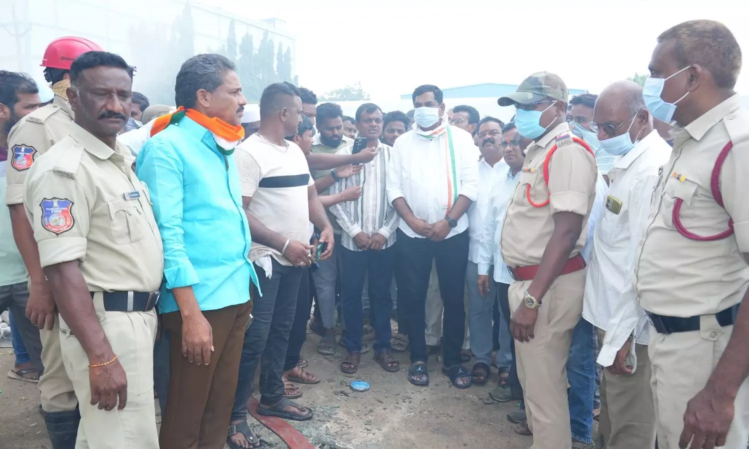 A major fire broke out at a plastic scrap godown in Balaji Nagar, A major fire broke out at a plastic scrap godown in Balaji Nagar,
