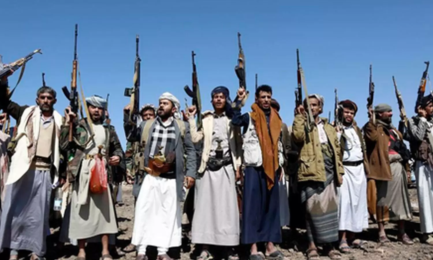 Houthis extend gains in Yemens Taiz as govt announces major military campaign Houthis extend gains in Yemens Taiz as govt announces major military campaign