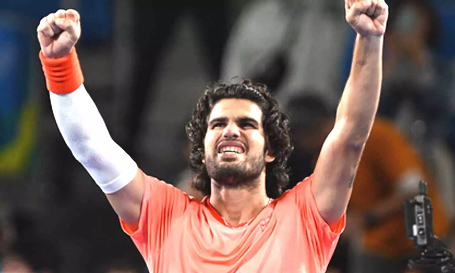 Alcaraz overcomes Munar challenge to move into Japan Open final Alcaraz overcomes Munar challenge to move into Japan Open final