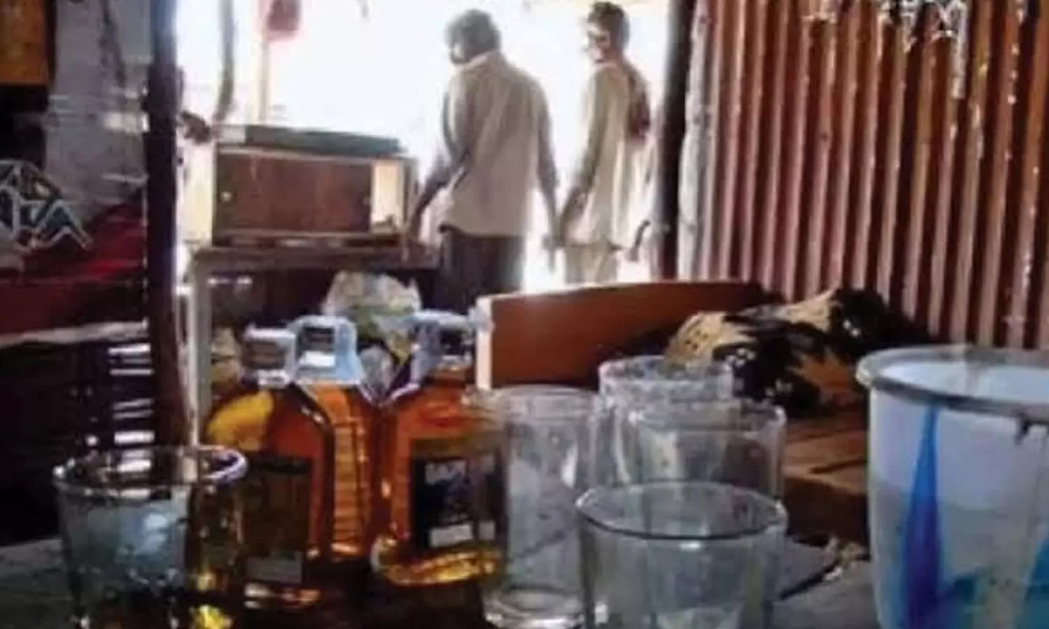 Belt shops fuel social distress across erstwhile Karimnagar Belt shops fuel social distress across erstwhile Karimnagar
