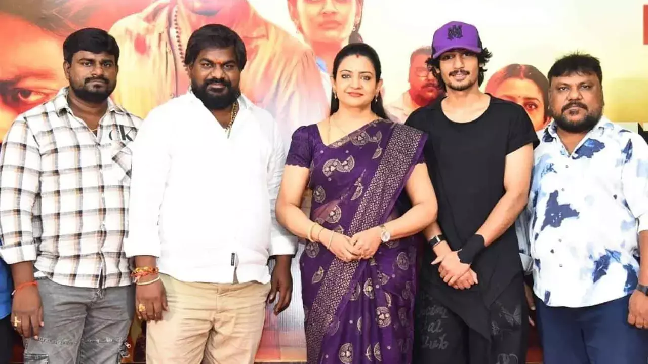 ‘Anakapalli’ team celebrates response, calls for more theatres