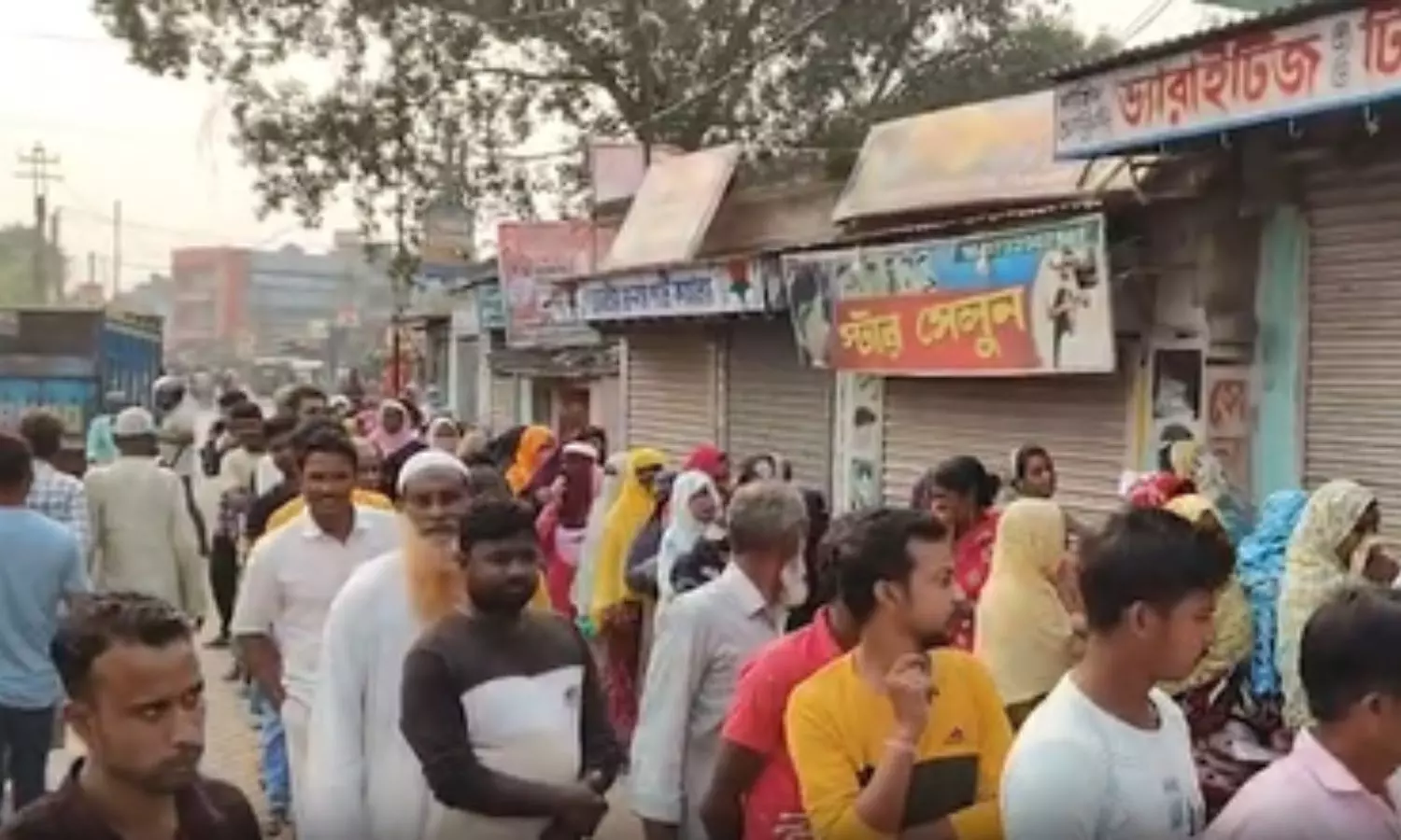 Rejinagar had polled 56 per cent votes, and in Nandigram the percentage was higher at 60.32. Rejinagar had polled 56 per cent votes, and in Nandigram the percentage was higher at 60.32.