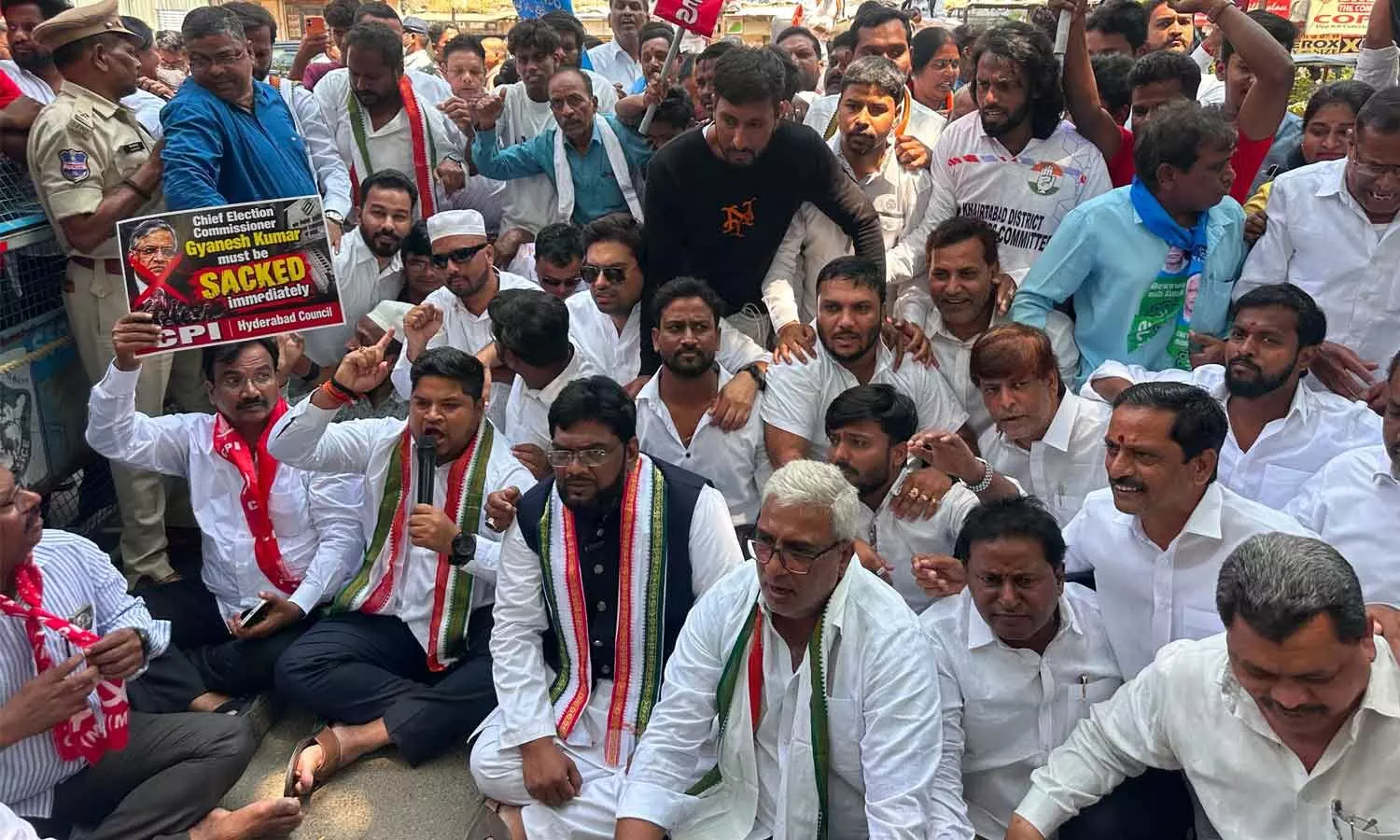 Youth Congress cardres, led by State President Jakkidi Shivacharan Reddy, staged a protest outside the Chief Electoral Officer’s office on Tuesday demanding the arrest and resignation of Chief Election Commissioner of India Gyanesh Kumar Youth Congress cardres, led by State President Jakkidi Shivacharan Reddy, staged a protest outside the Chief Electoral Officer’s office on Tuesday demanding the arrest and resignation of Chief Election Commissioner of India Gyanesh Kumar