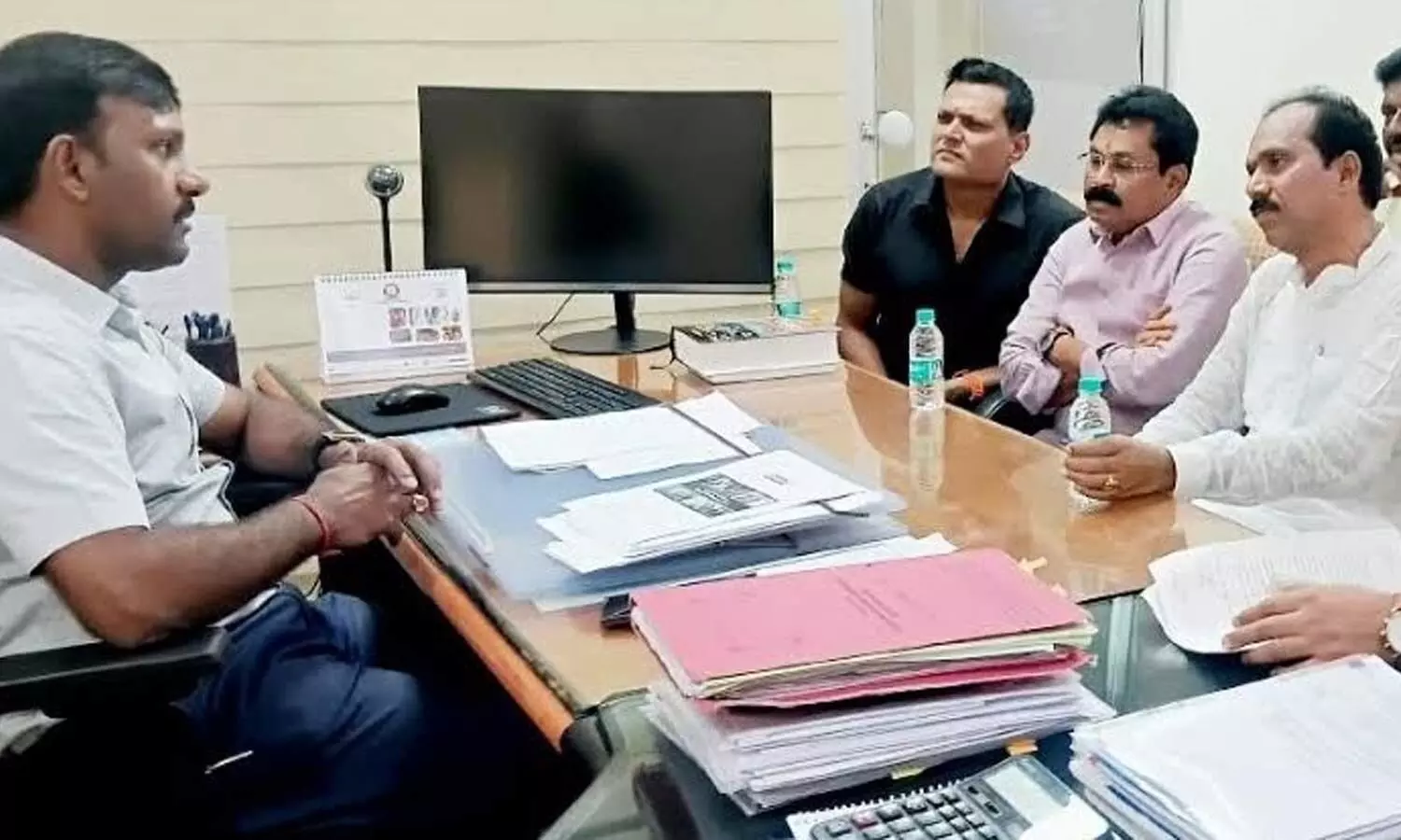 Karimnagar bar owners seek relief on tax, permit room issues Karimnagar bar owners seek relief on tax, permit room issues