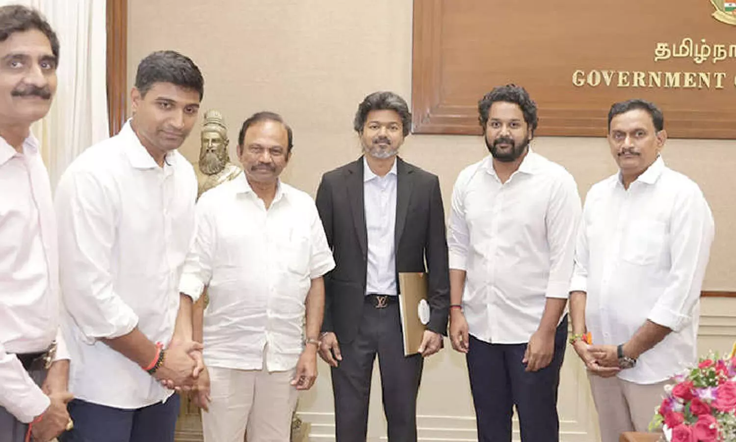 Vijayawada MP Kesineni Sivanath (Chinni), along with MPs Lavu Srikrishnadevarayalu, Magunta Srinivasulu Reddy and GM Harish Balayogi, inviting Tamil Nadu Chief Minister C Joseph Vijay to participate in the Dasara Sarannavarathri celebrations and Vijayawada Utsav 2.0 Vijayawada MP Kesineni Sivanath (Chinni), along with MPs Lavu Srikrishnadevarayalu, Magunta Srinivasulu Reddy and GM Harish Balayogi, inviting Tamil Nadu Chief Minister C Joseph Vijay to participate in the Dasara Sarannavarathri celebrations and Vijayawada Utsav 2.0