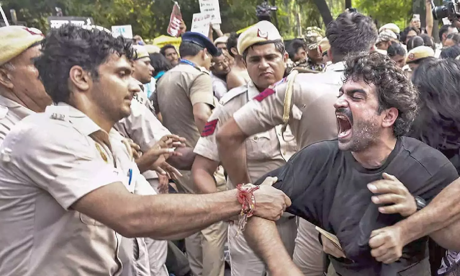 Delhi City Police arms frontline personnel with bodycams Delhi City Police arms frontline personnel with bodycams