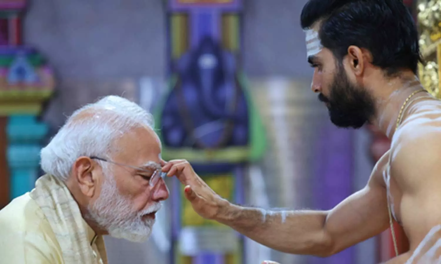 May grace of Vighnaharta bring welfare to all: PM Modi offers prayers at Delhis Vinayak Mandir May grace of Vighnaharta bring welfare to all: PM Modi offers prayers at Delhis Vinayak Mandir